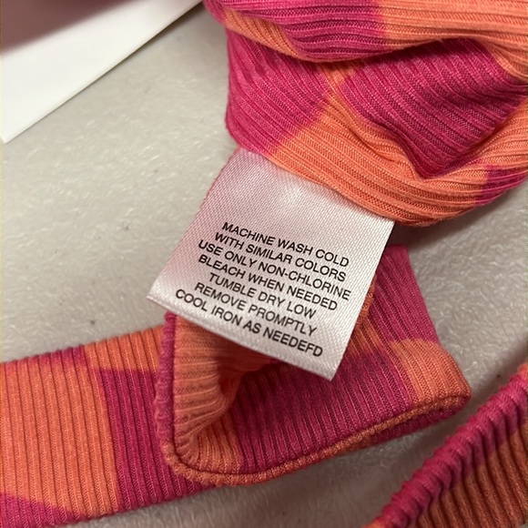 NEW Eye Candy Pink Checkered Strappy Open Back Crop Tank Top Women’s Size Medium - Picture 5 of 6